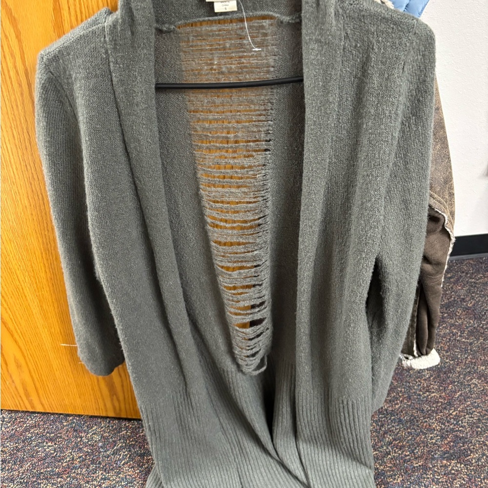 Women's Daytrip Gray Open-Front Sweater